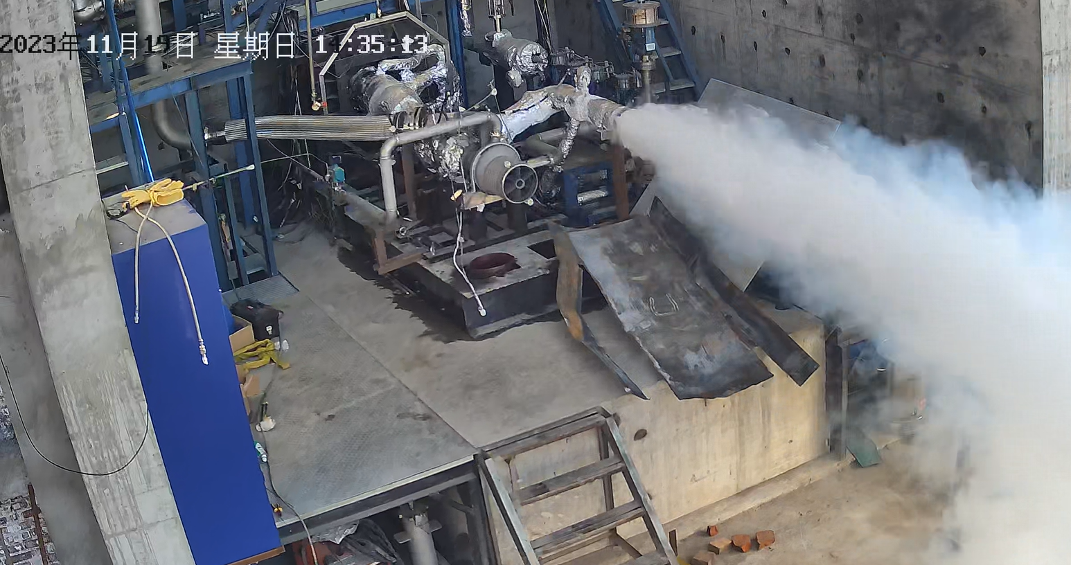 ��ҵ��̬��������һ�š��ּ�ȼ�ճ���ѭ�����������ֱý�����ת����Բ���ֳ�